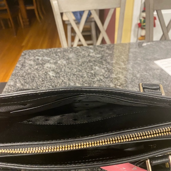 Brand new Kate Spade small Mariella shoulder bag - Picture 6 of 8